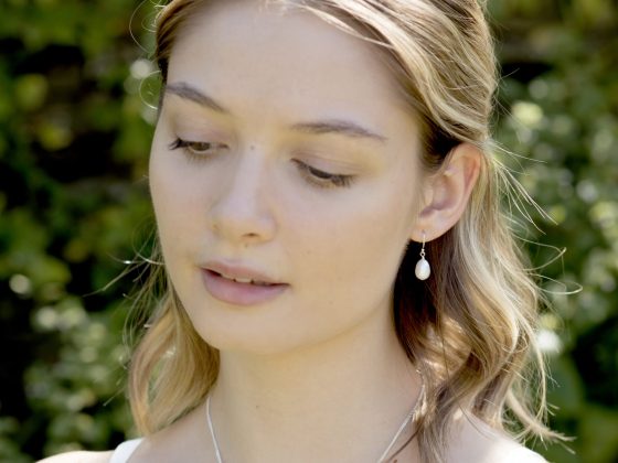 A Comprehensive Guide for Selecting the Ideal Pearl Earrings